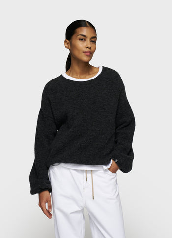 soft round neck sweater knit | antra melee