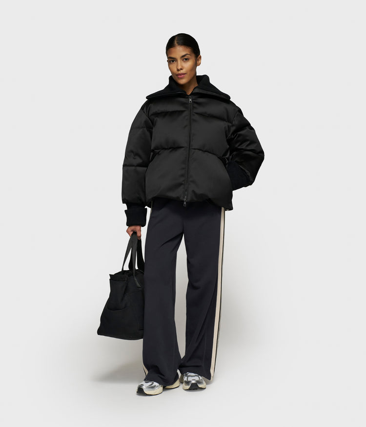 the smoking puffer jacket | black