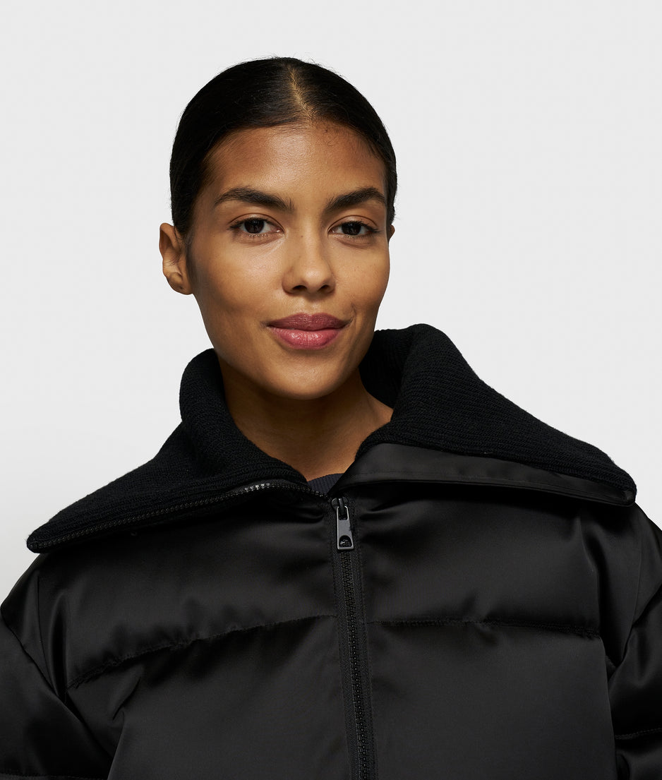 the smoking puffer jacket | black