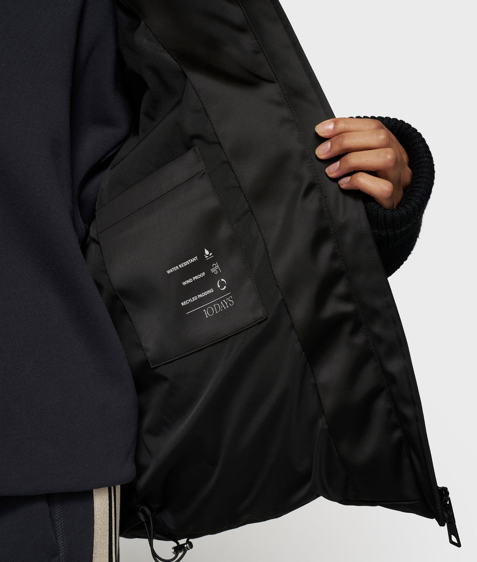 the smoking puffer jacket | black