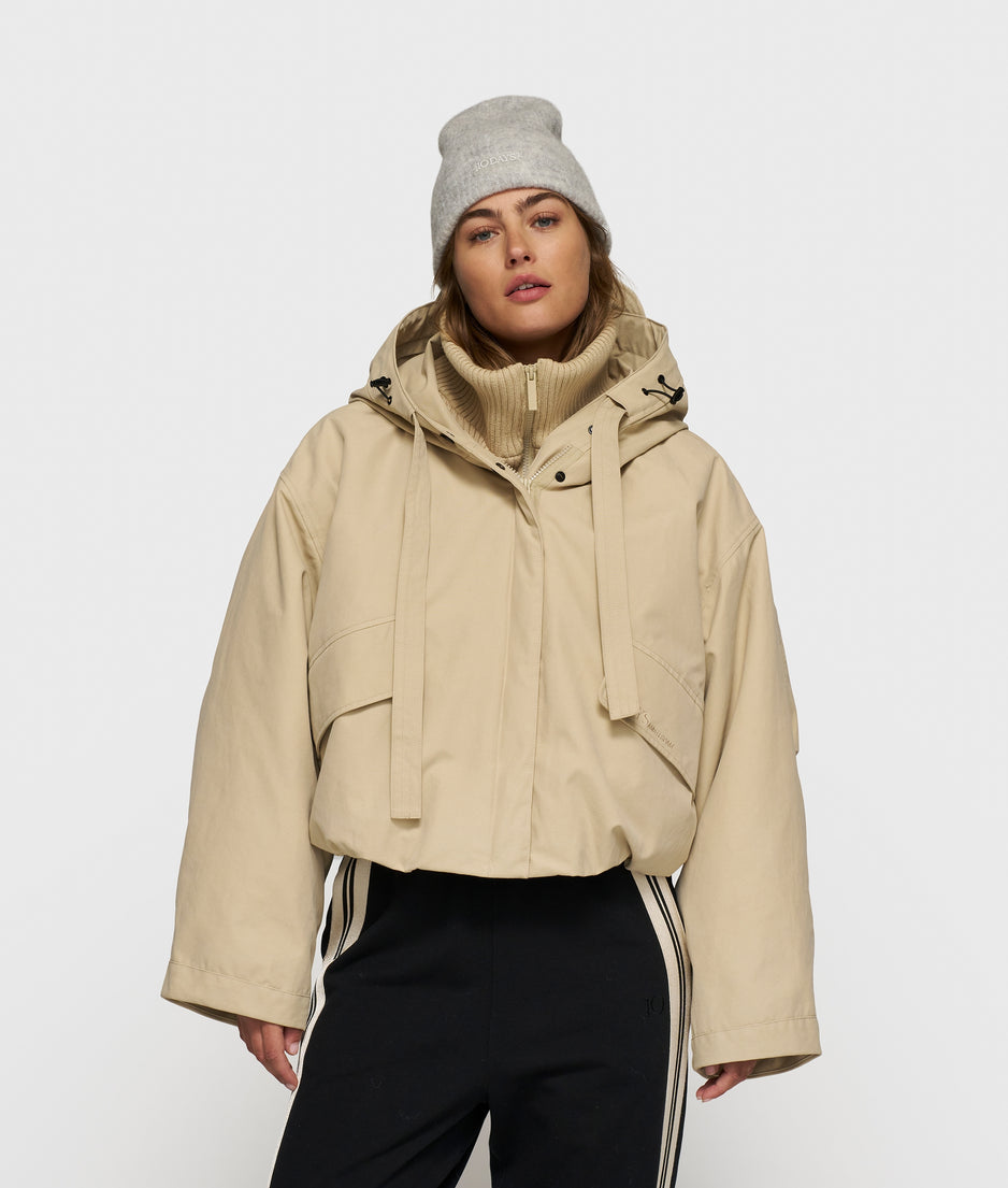 the queen parka | pure sand