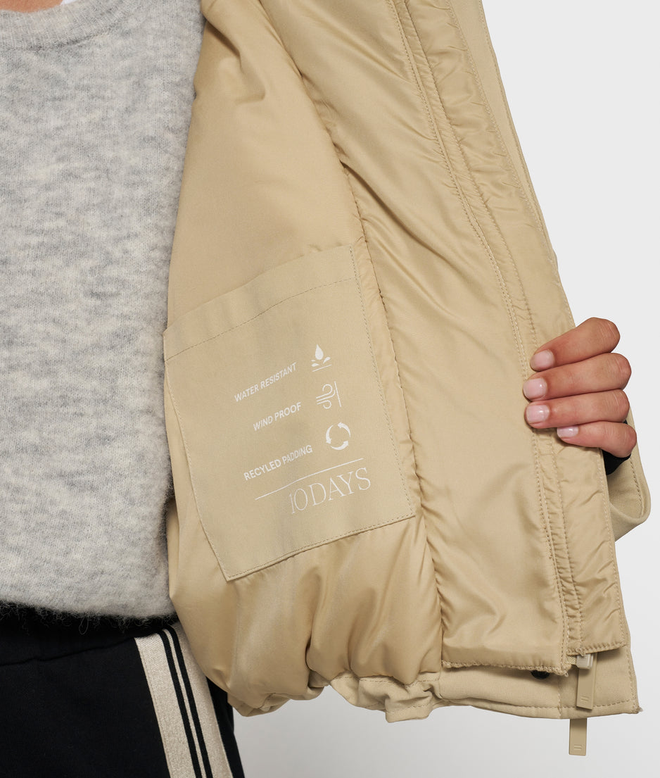 the queen parka | pure sand