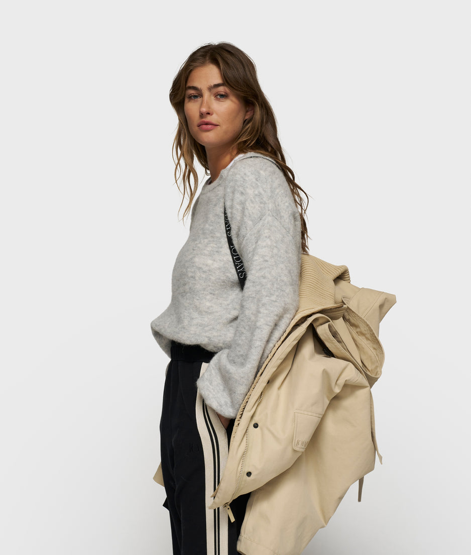 the queen parka | pure sand