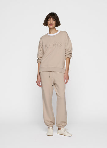 sweater logo | rope