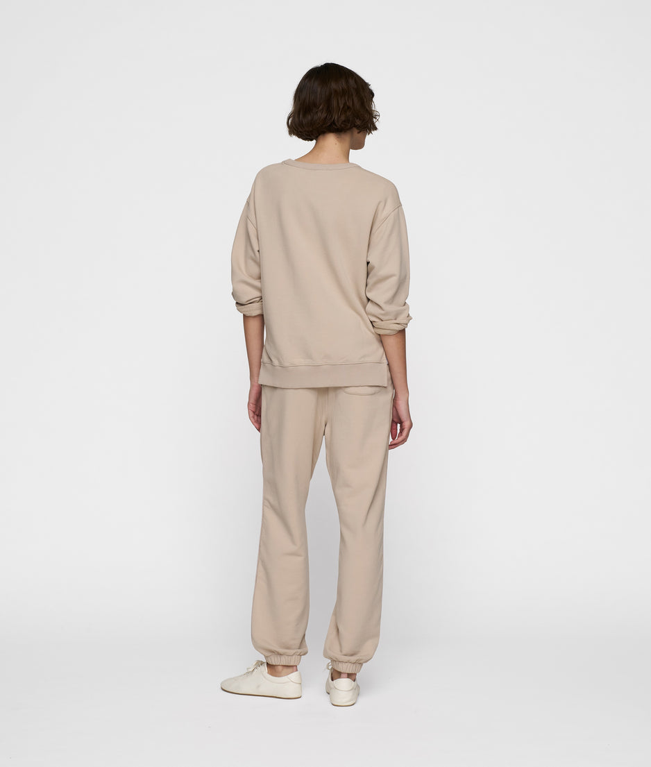 sweater logo | rope