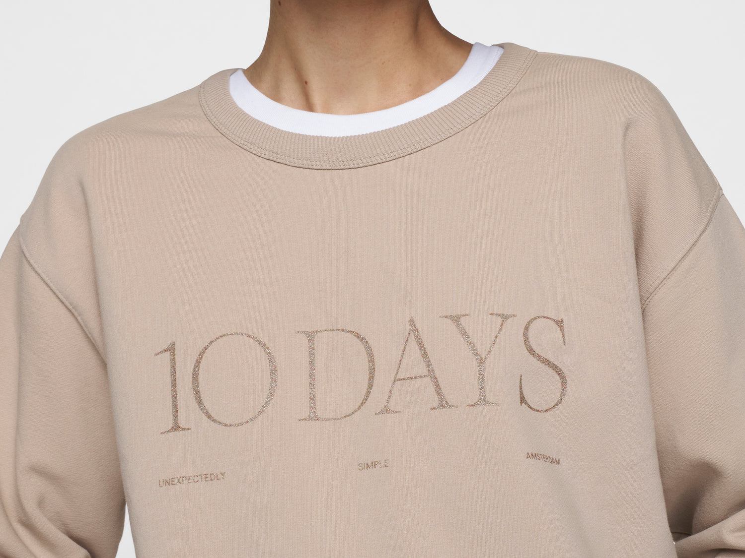 sweater logo | rope