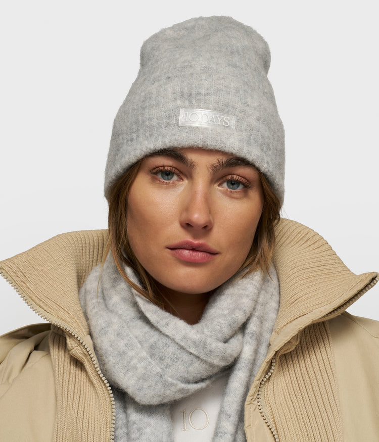 soft hairy knit beanie | light grey melee