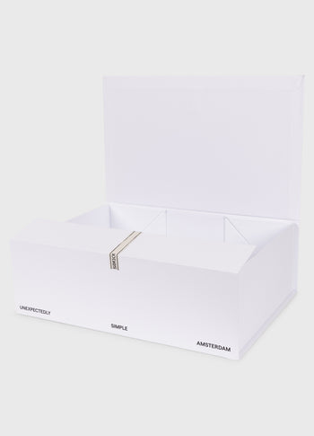 Gift Box M 36x26x12CM | white