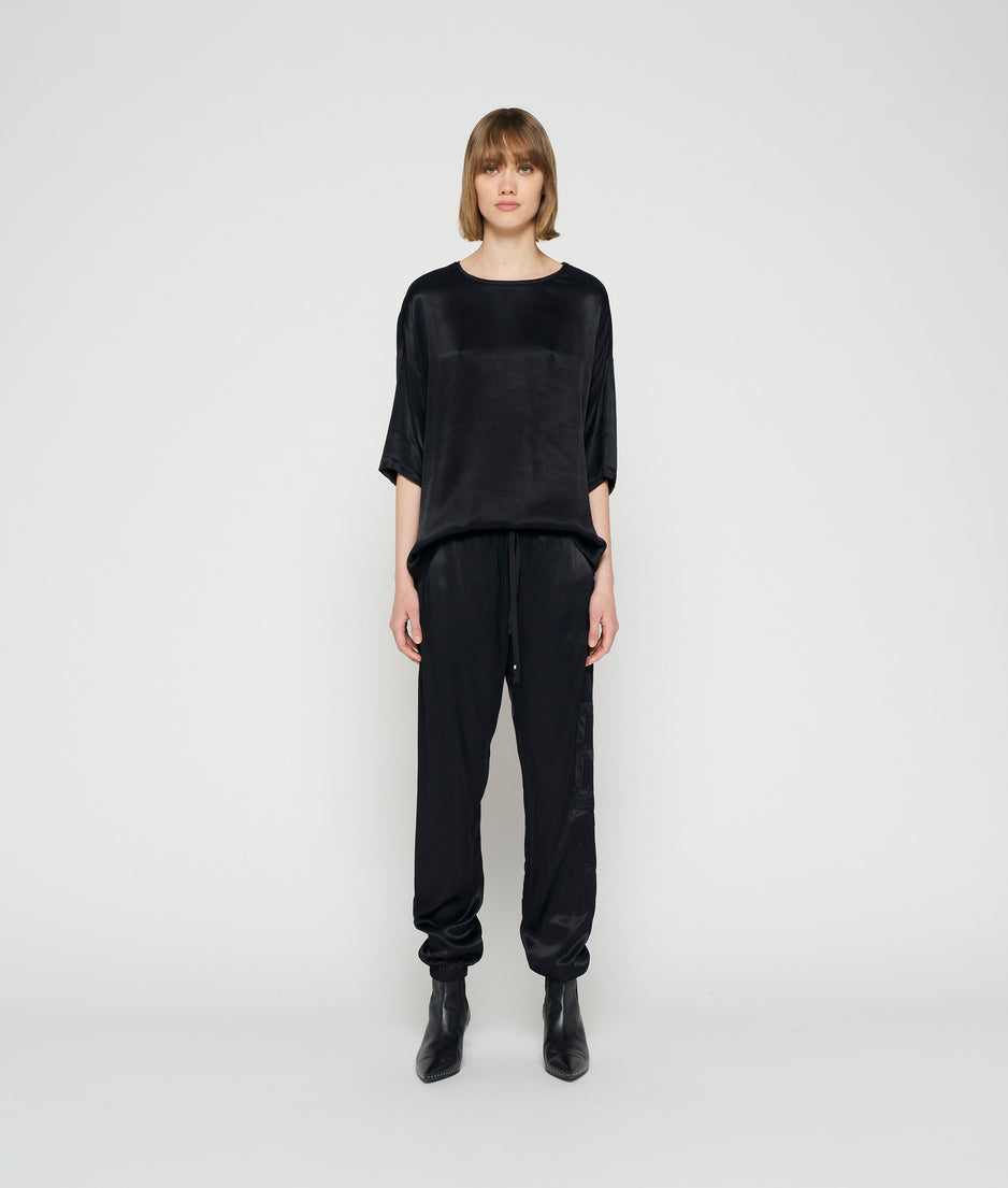 smoking jogger | black