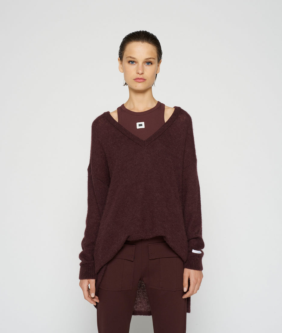 v-neck thin knit sweater | aubergine